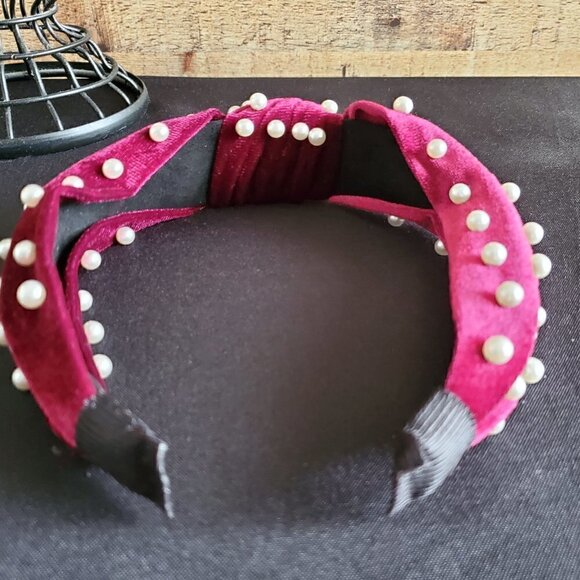 Pearl Velvet Headband - Picture 2 of 4